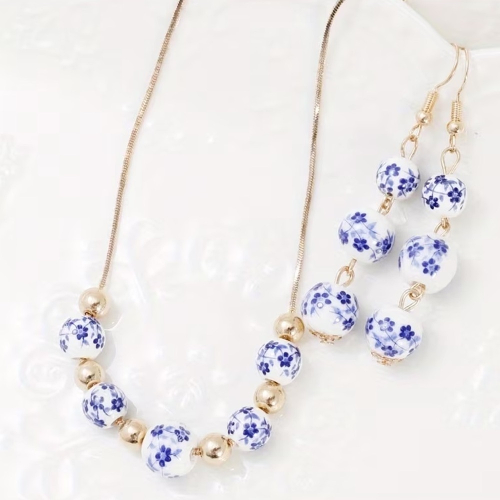 NEW! Elegant Gold and Blue Floral Jewelry Set. Vintage jewelry set 💙 - Picture 2 of 6